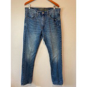 American Eagle Med Wash Original Taper Jean